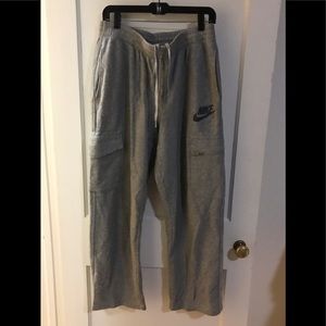 Nike sweatpants {men’s L}
